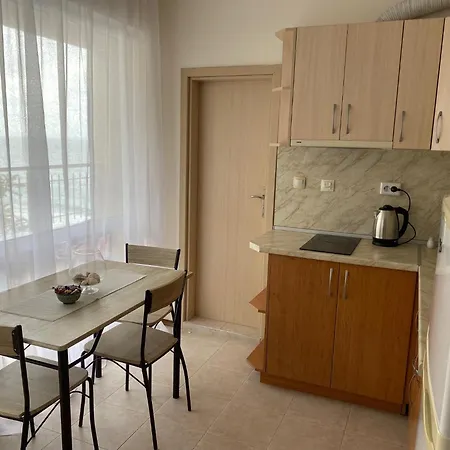 зора-обзор Lejlighed *