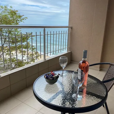 зора-обзор Διαμέρισμα *