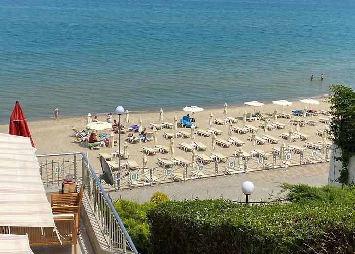 зора-обзор 公寓 *